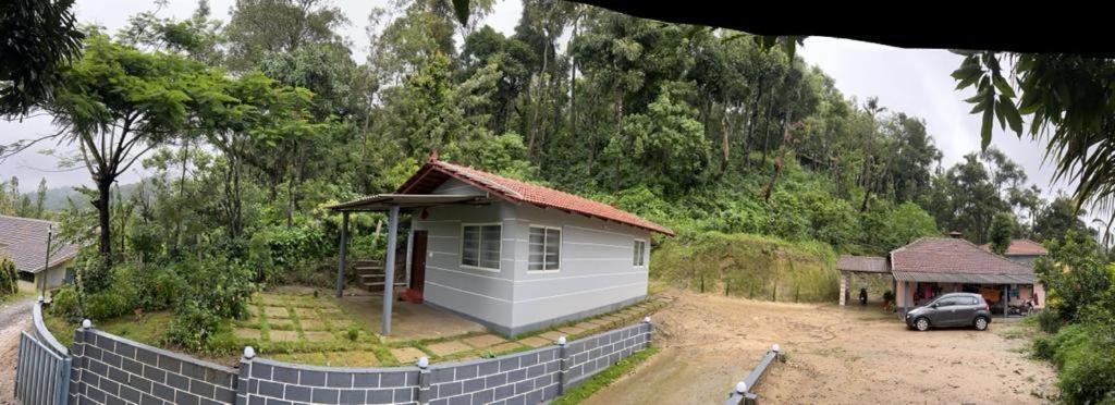 Darshan'S Home Stay Madikeri Luaran gambar