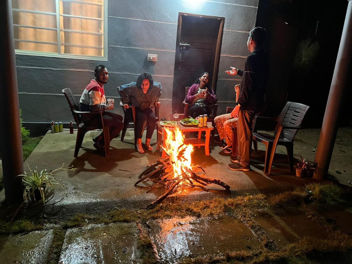 Darshan'S Home Stay Madikeri Luaran gambar