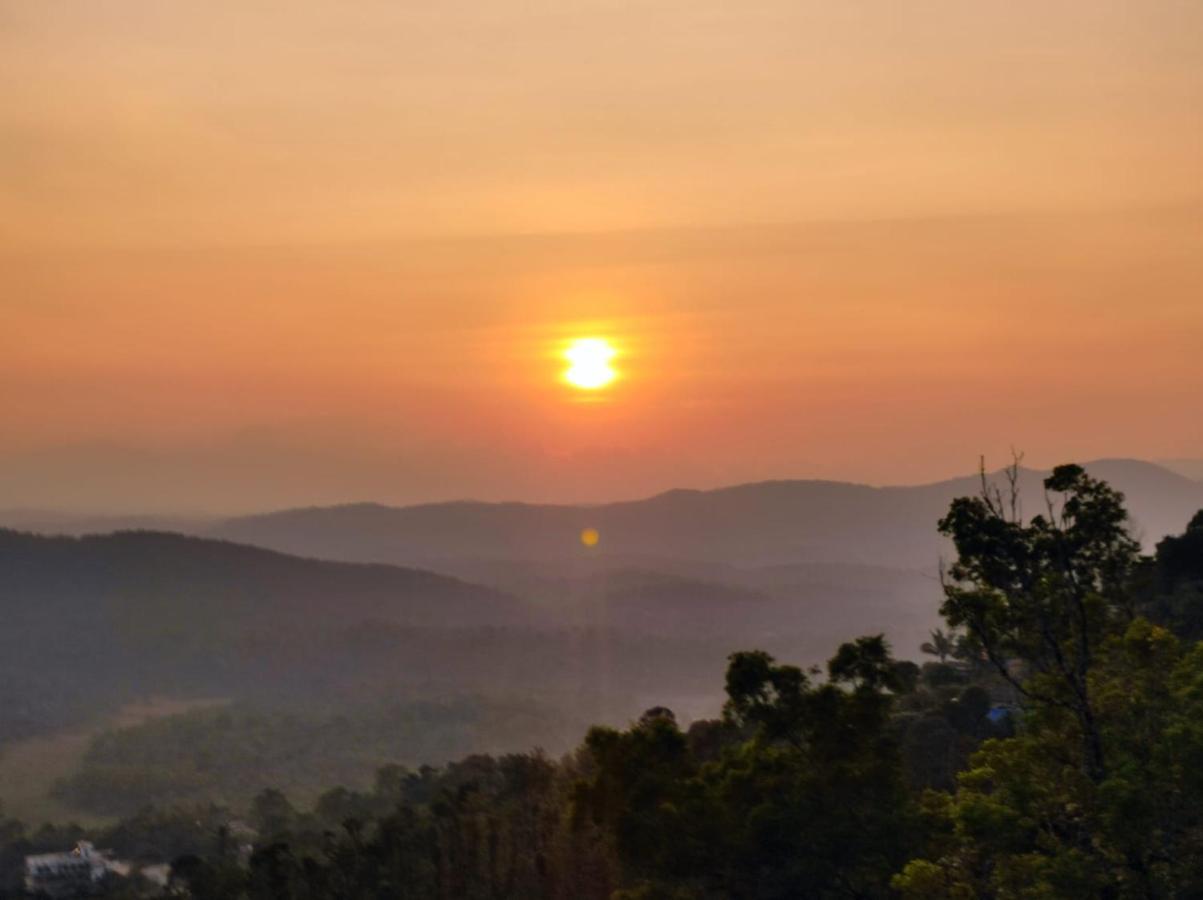 Darshan'S Home Stay Madikeri Luaran gambar