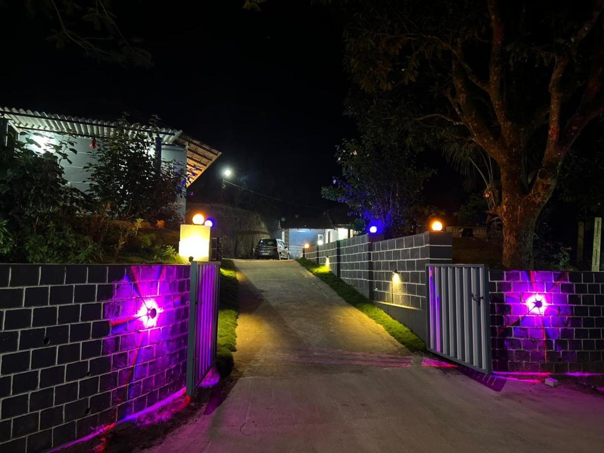 Darshan'S Home Stay Madikeri Luaran gambar